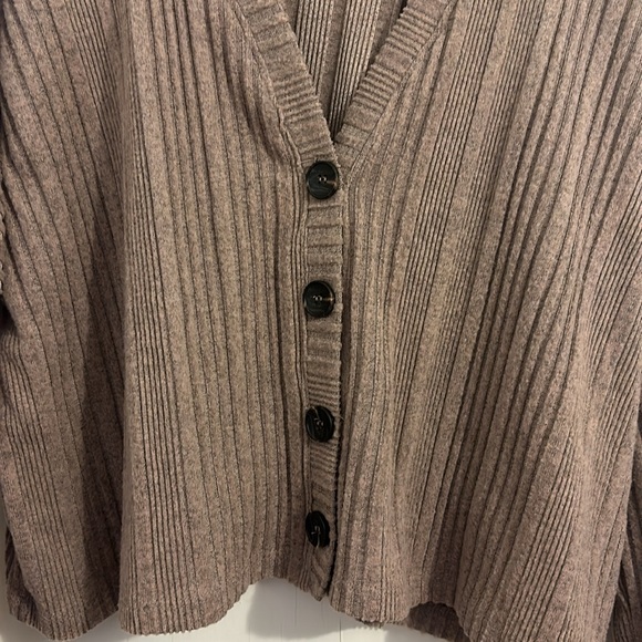 La La Land long sleeve v-neck cardigan - Picture 5 of 8